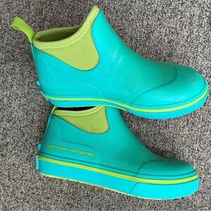 Women’s Gator Waders Deck Camp Boots Size 6 Color Aloha DB61W9 Worn Twice